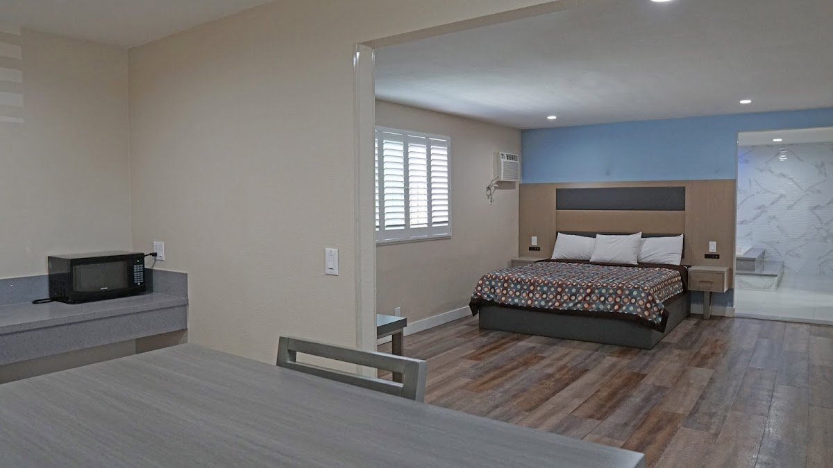 Sea Breeze Inn photo 2