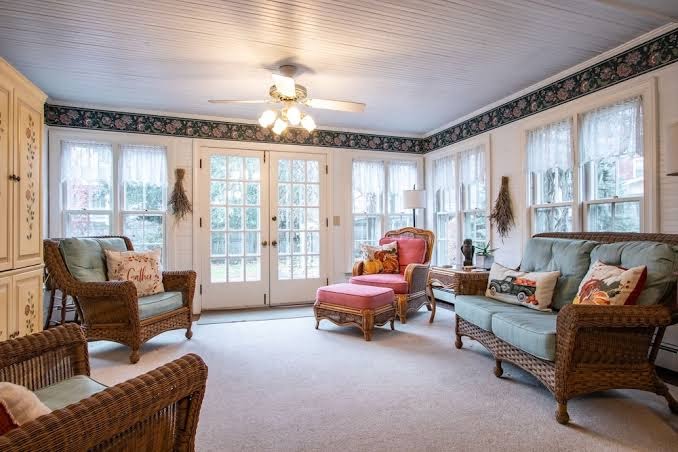 The Oaks Victorian Inn photo 3