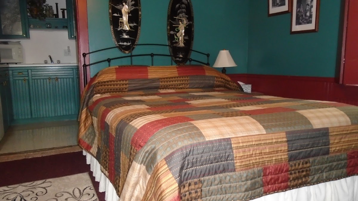 Cobbler Room & Cottage at the Patty Kerr LLC photo 2