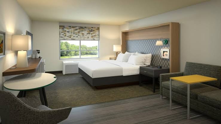 Holiday Inn Salem photo 3