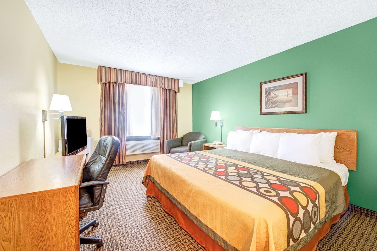 Super 8 by Wyndham McKinney/Plano Area photo 2