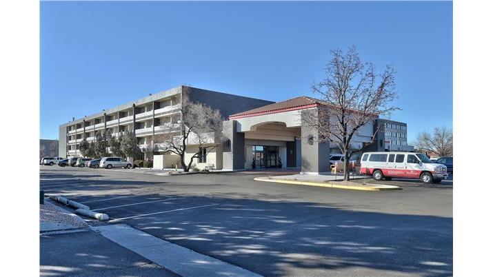 Ramada Plaza by Wyndham Albuquerque Midtown