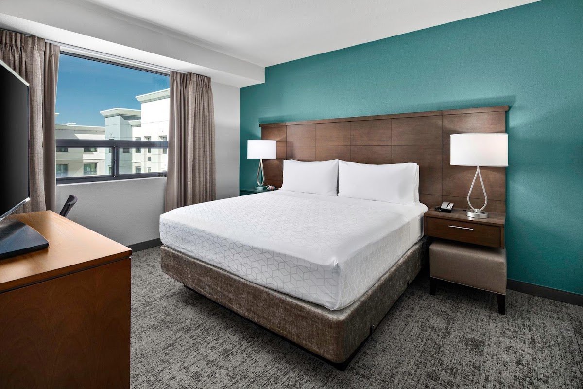 Staybridge Suites Irvine - John Wayne Airport by IHG photo 2