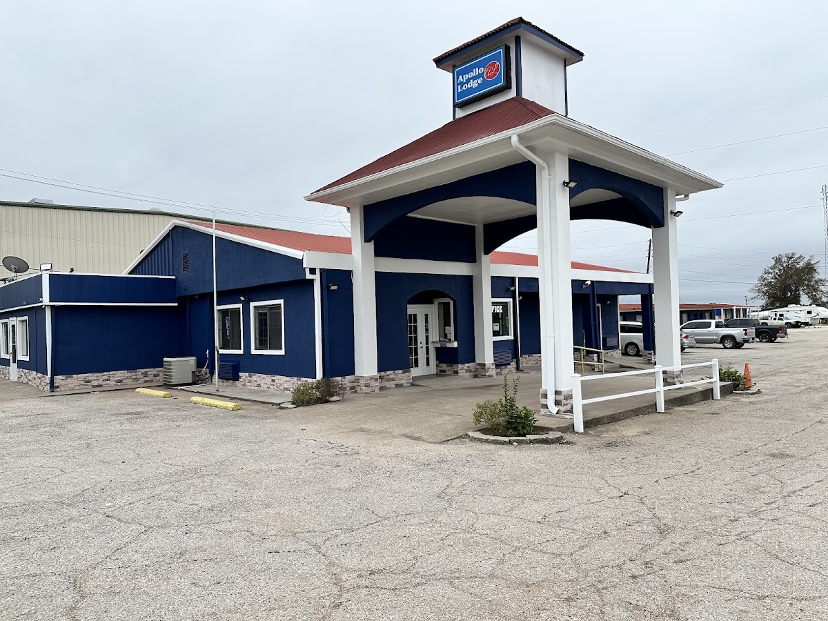 Apollo Lodge and RV Park near I-45 - Fairfield TX