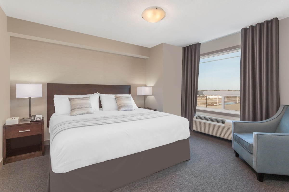 Ramada by Wyndham Grassland photo 3