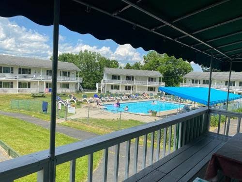 Gavin's Resort & Country Inn photo 3