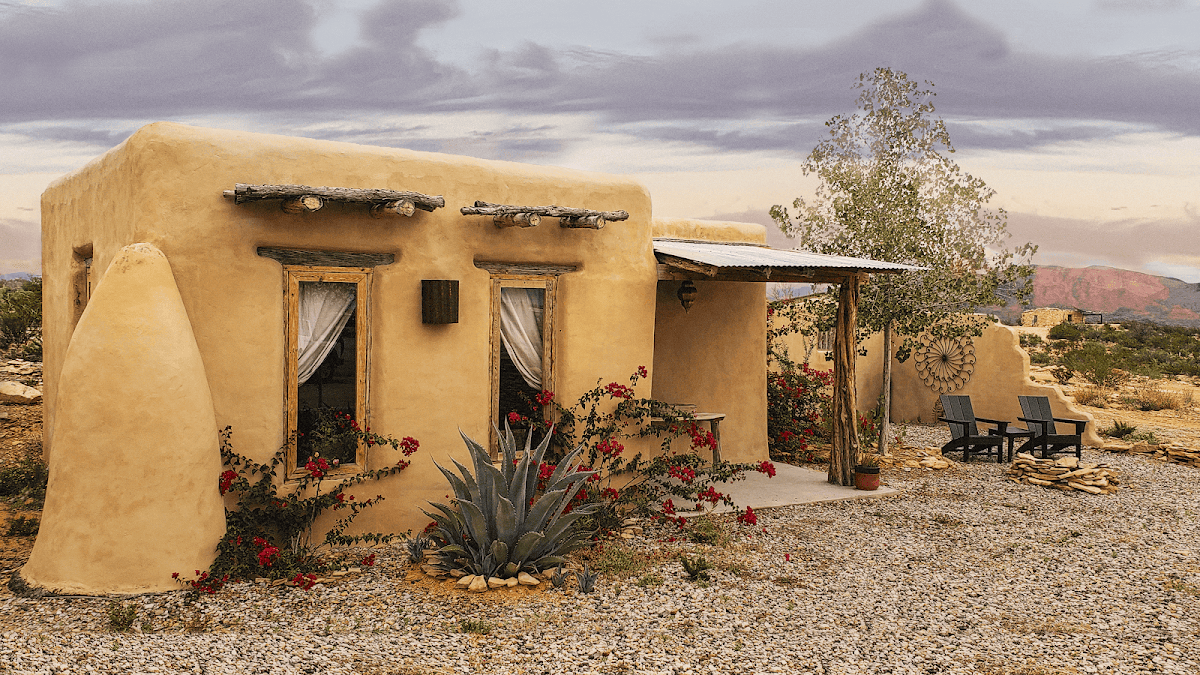 Ghost Town Casitas -- Stay Minutes from Big Bend Natl Park