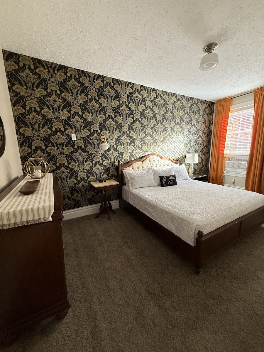 The Naples Hotel - BOOK DIRECT for best rate and terms photo 2