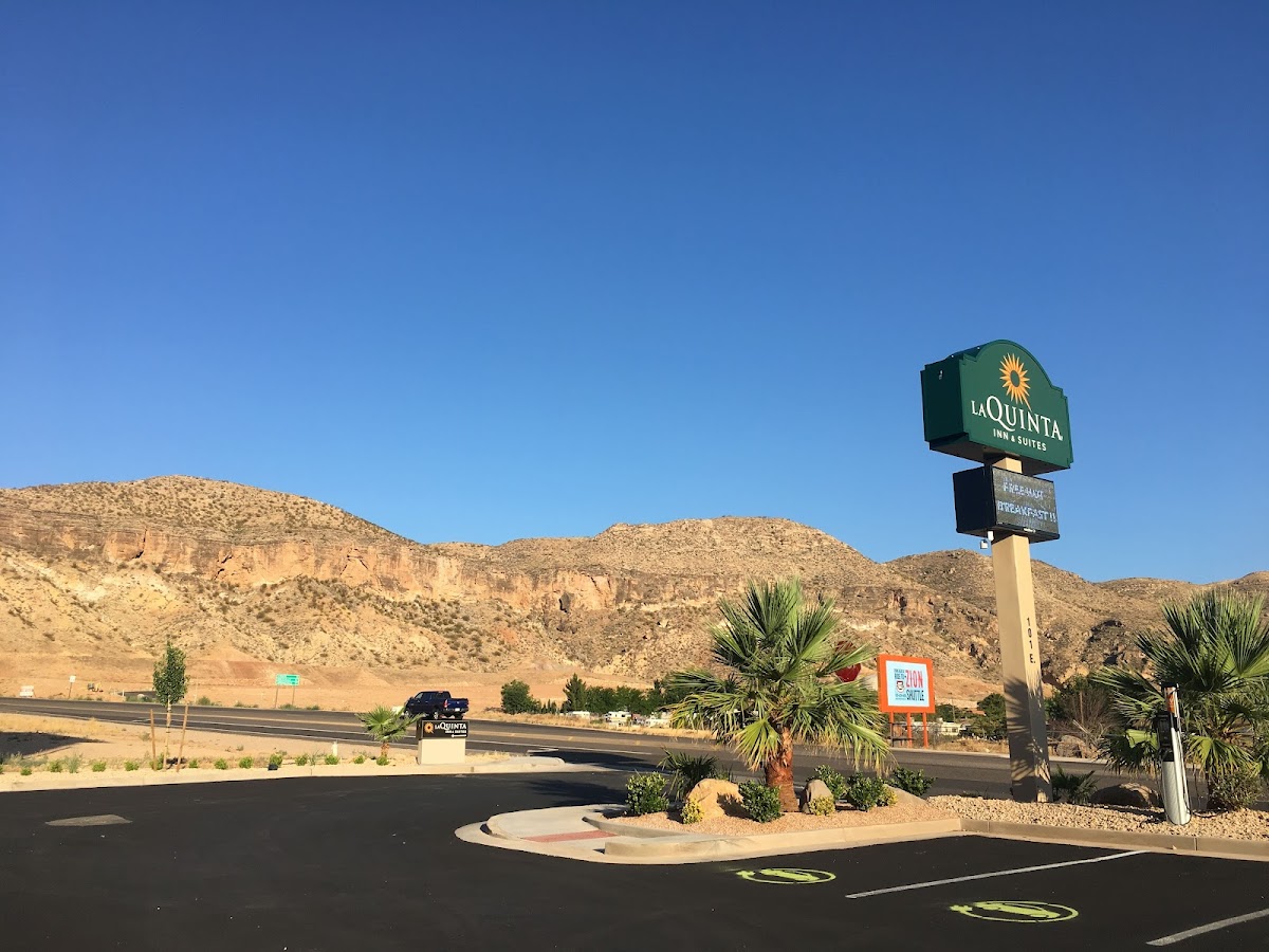 La Quinta Inn & Suites by Wyndham La Verkin-Gateway to Zion photo 3