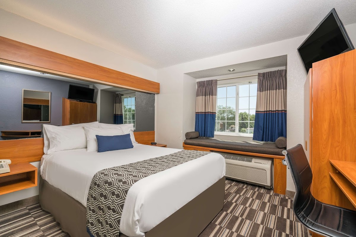 Microtel Inn & Suites by Wyndham Springfield photo 2