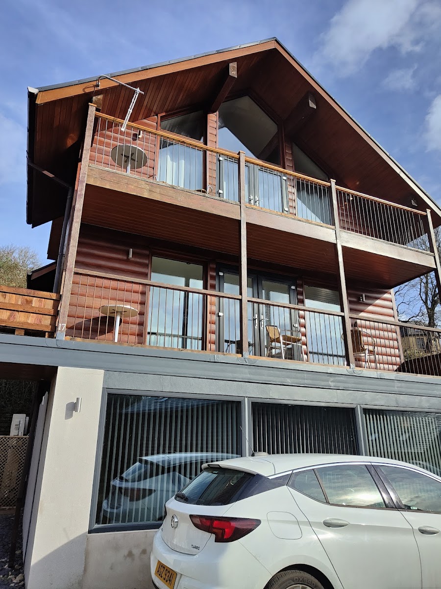 Waterside Lodges