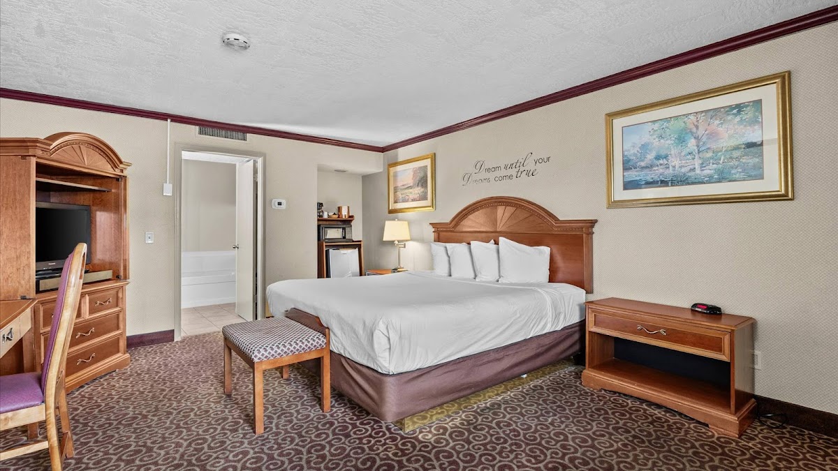 Red Arrow Inn & Suites, a Travelodge by Wyndham photo 2