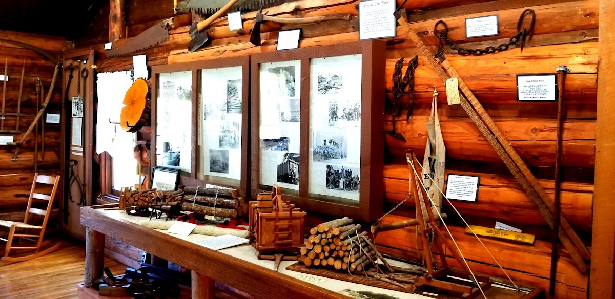 Les Cheneaux Historical Museum