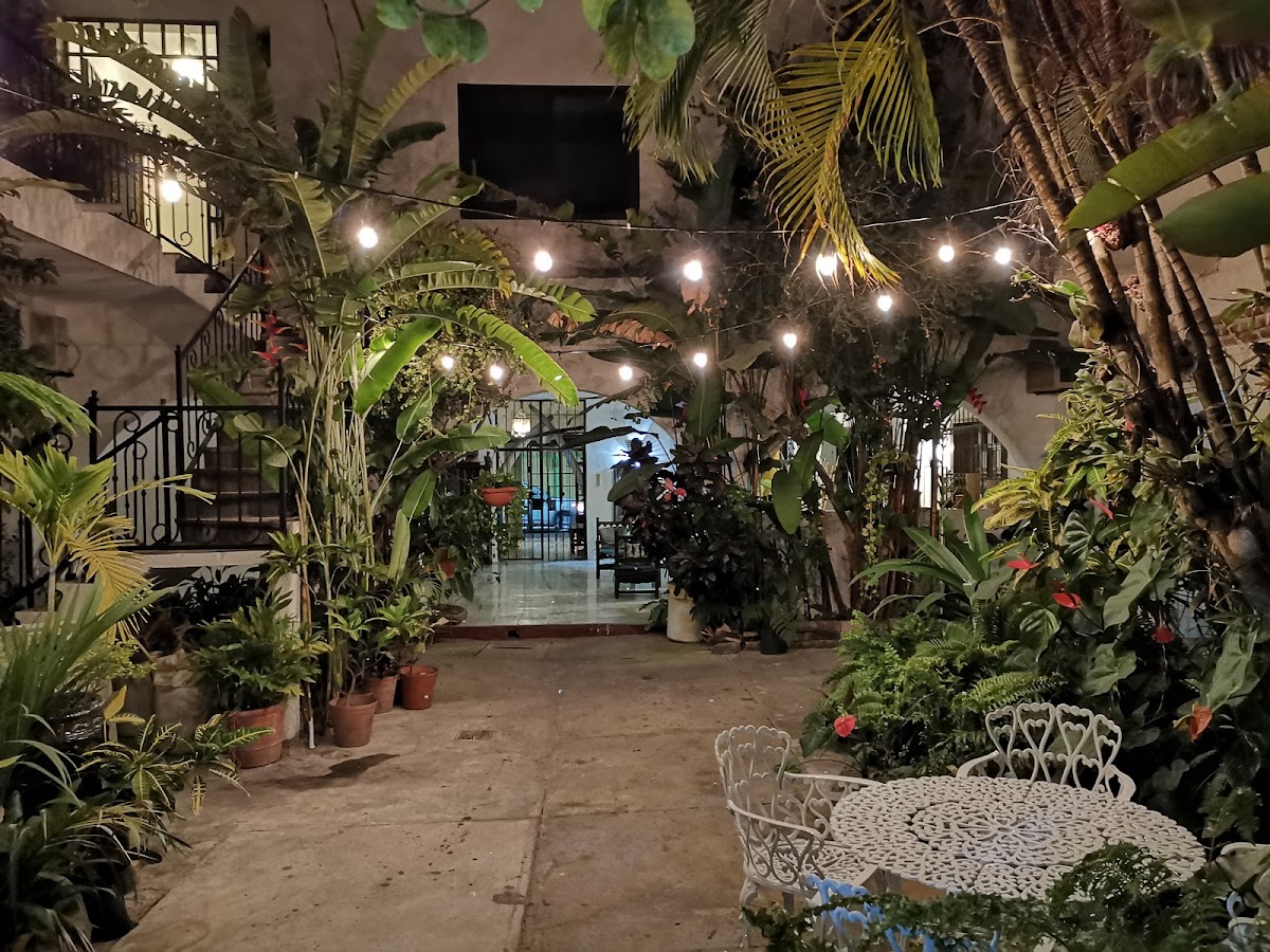 La Familia Hotel y Restaurante