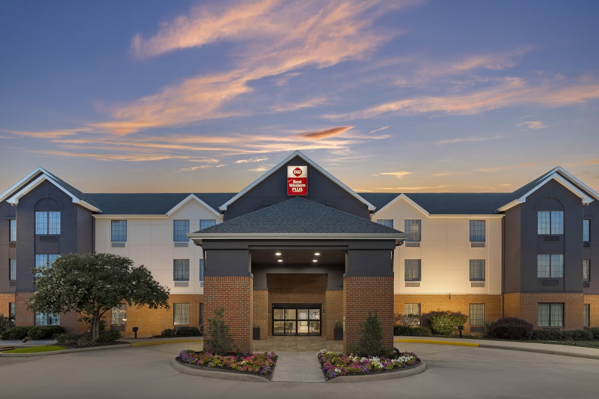 Best Western Plus Executive Hotel & Suites