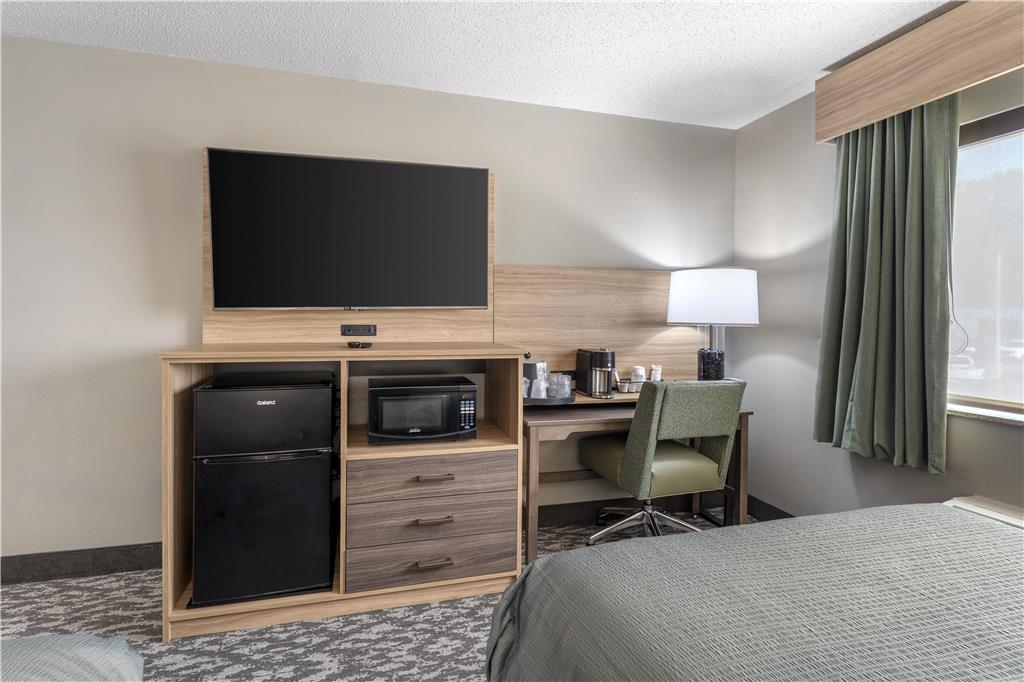 Best Western Plus Executive Inn photo 3