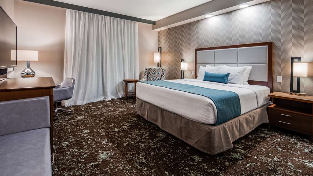 Best Western Premier Ankeny Hotel photo 2
