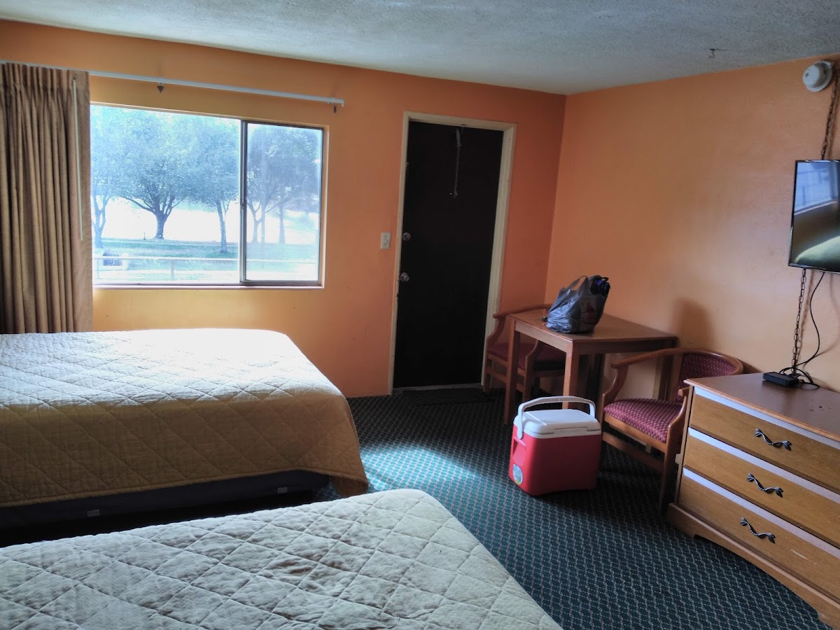 Lee Motel photo 2