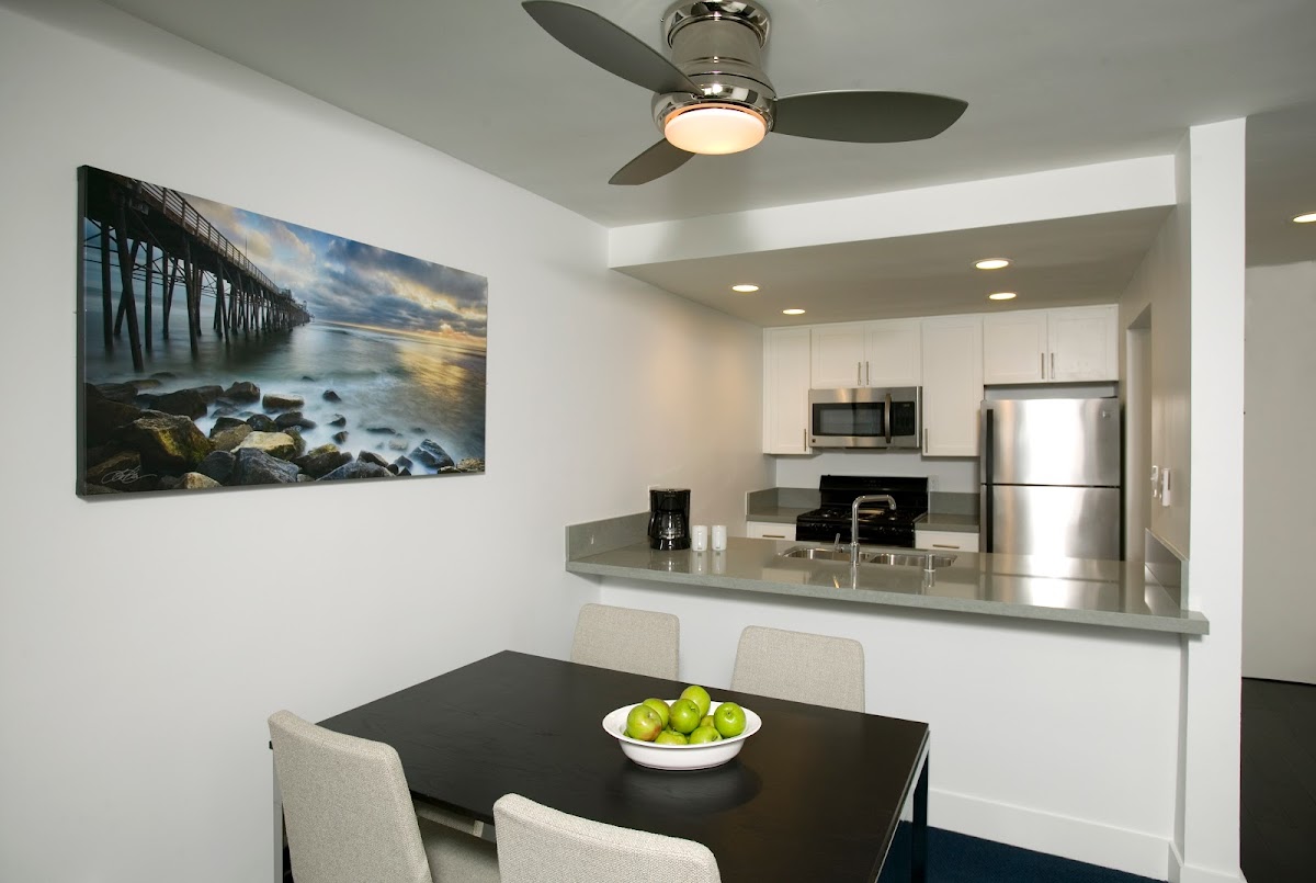 Oceanside Marina Suites‎ photo 2