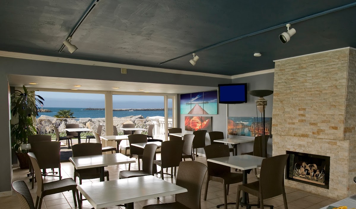 Oceanside Marina Suites‎ photo 3