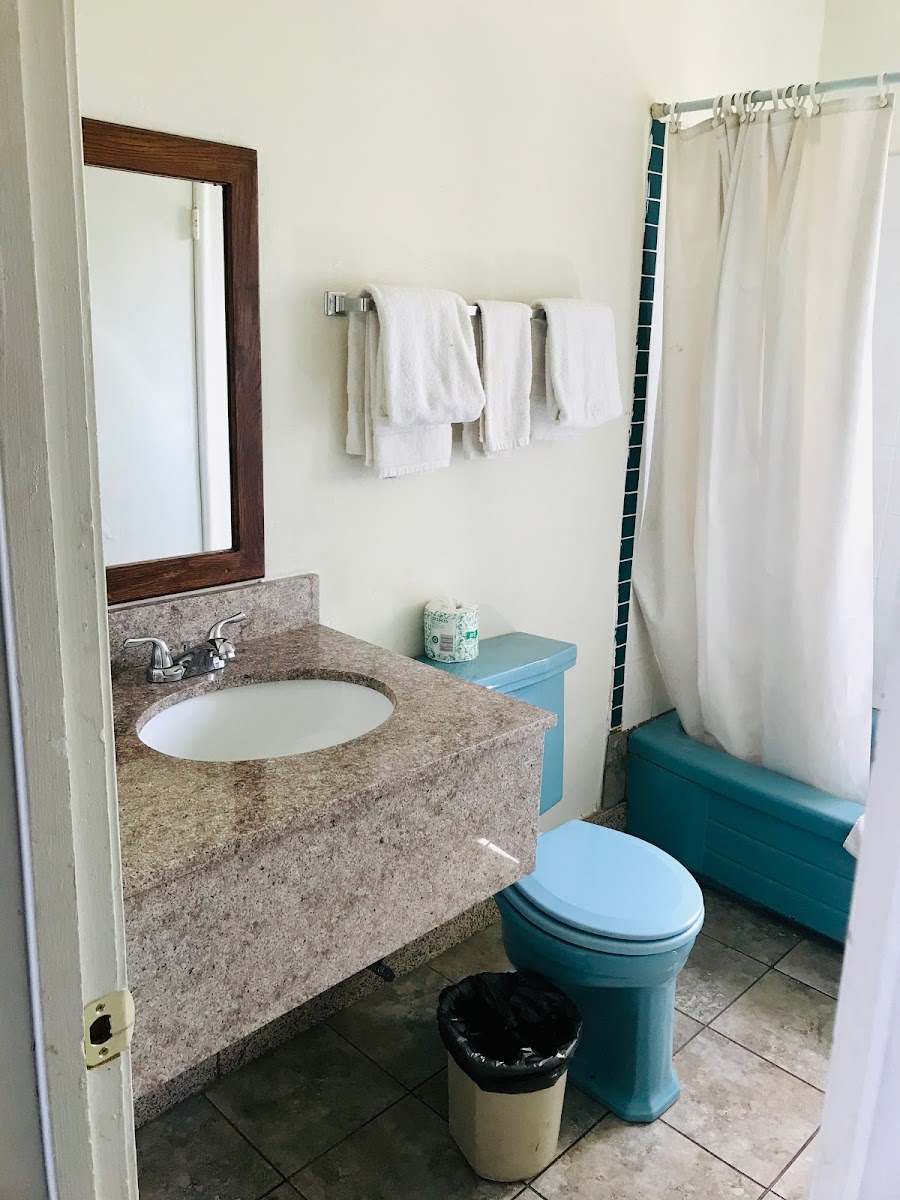 Kings Inn & Suites, Fresno Yosemite International Airport photo 3