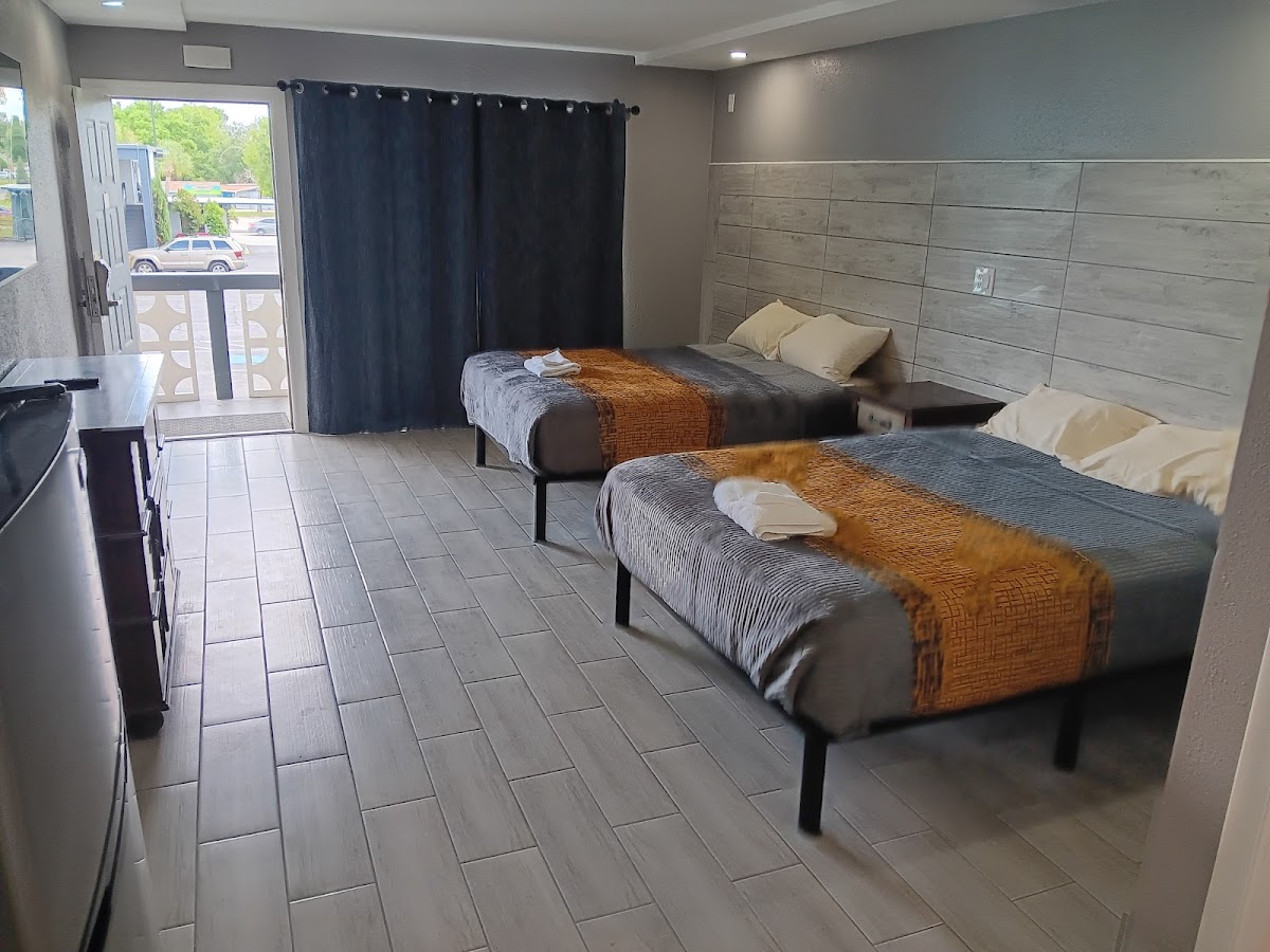 Budget Inn East photo 2