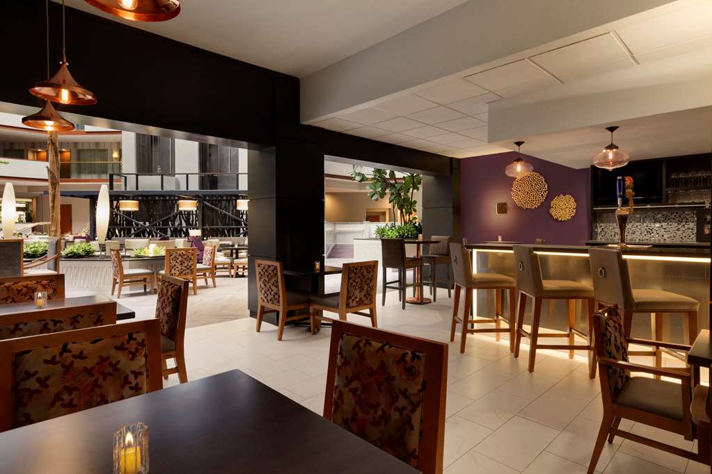 Embassy Suites by Hilton Irvine Orange County Airport photo 3
