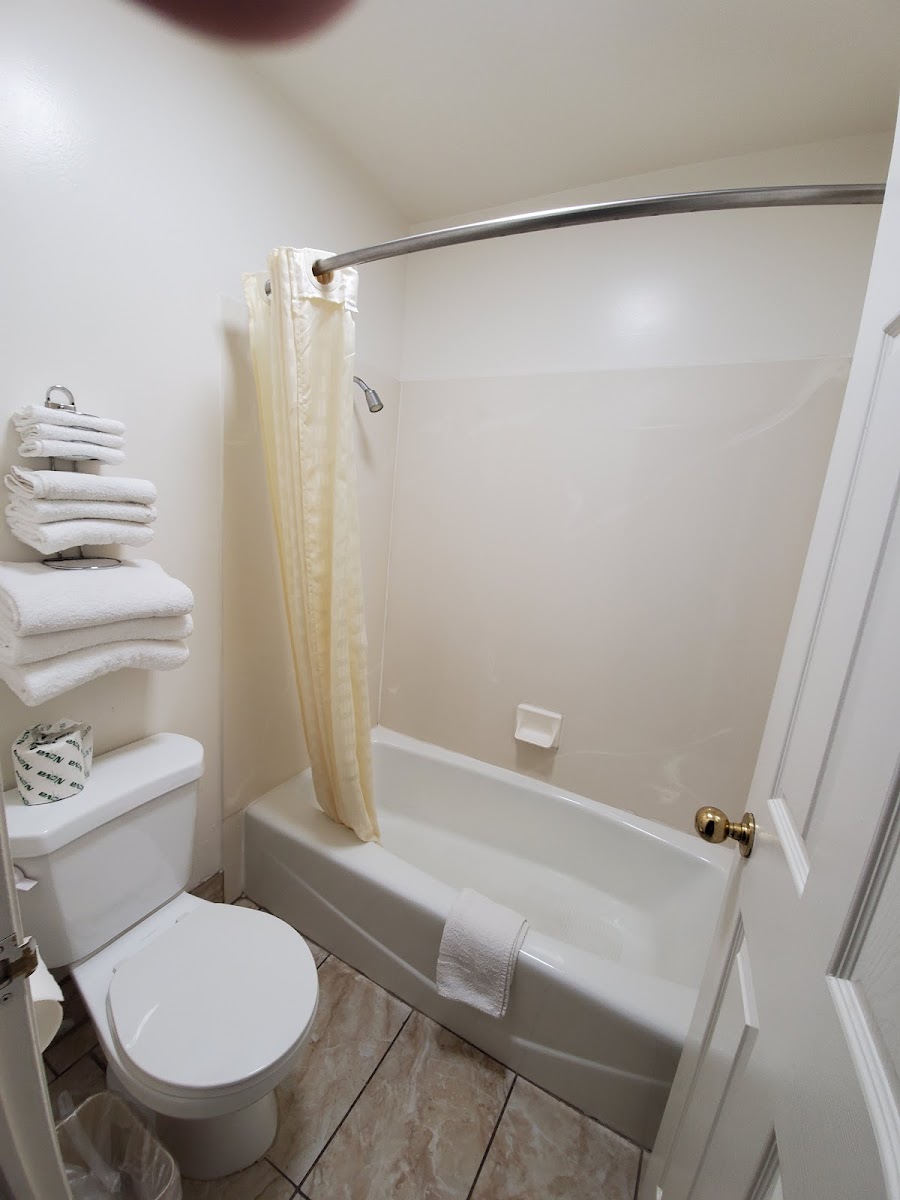 Ameri-Stay Inn & Suites photo 3