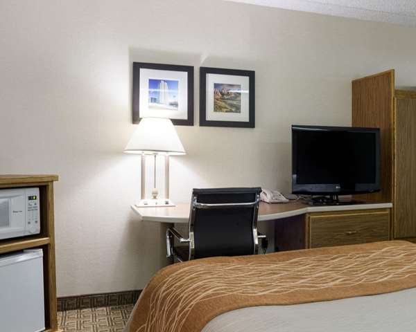 Quality Inn Bismarck I-94 photo 3