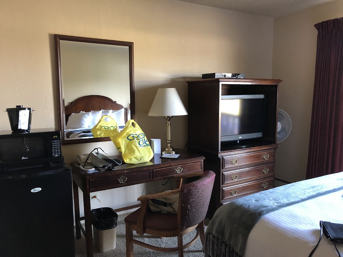 Beluga Lake Lodge photo 2