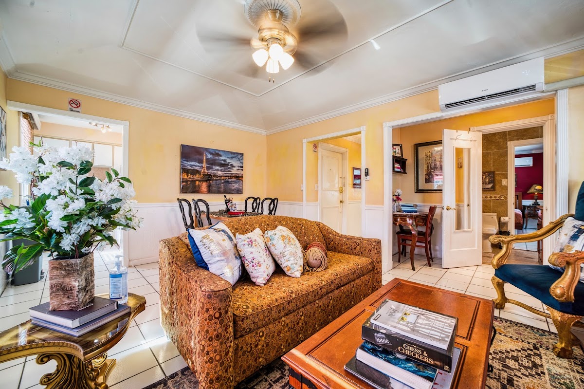 VILLA SINCLAIR Beach Suites Boutique Hotel photo 2