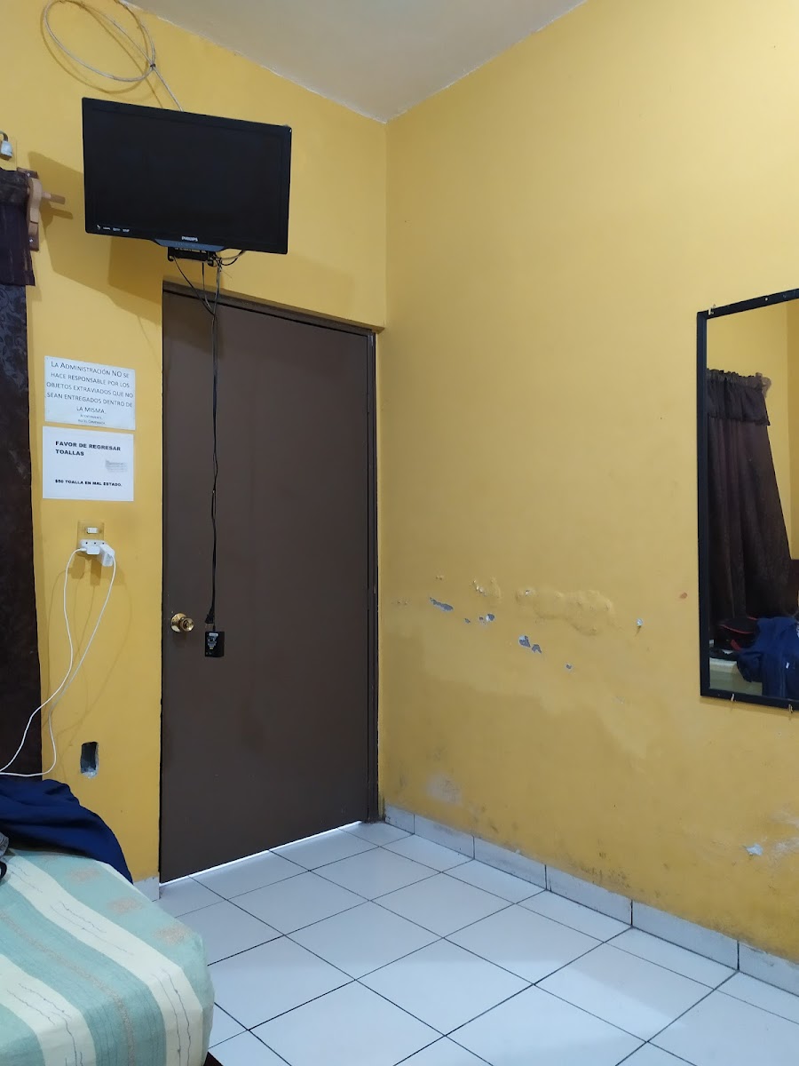 Hotel Campanita