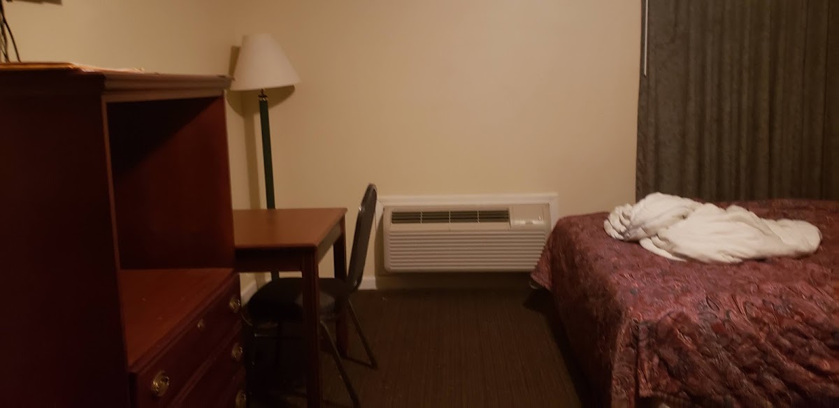 Tumbleweed Inn & Suites