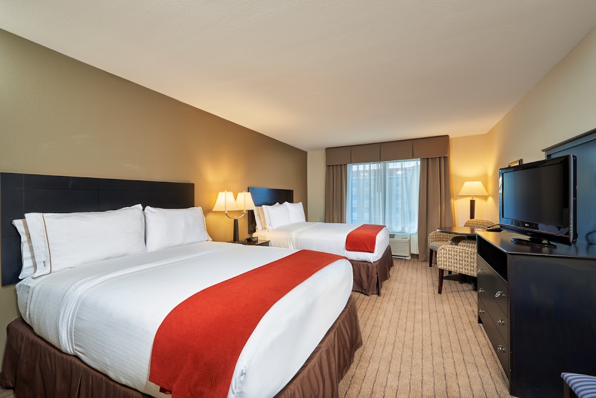 Holiday Inn Express & Suites El Paso Airport by IHG