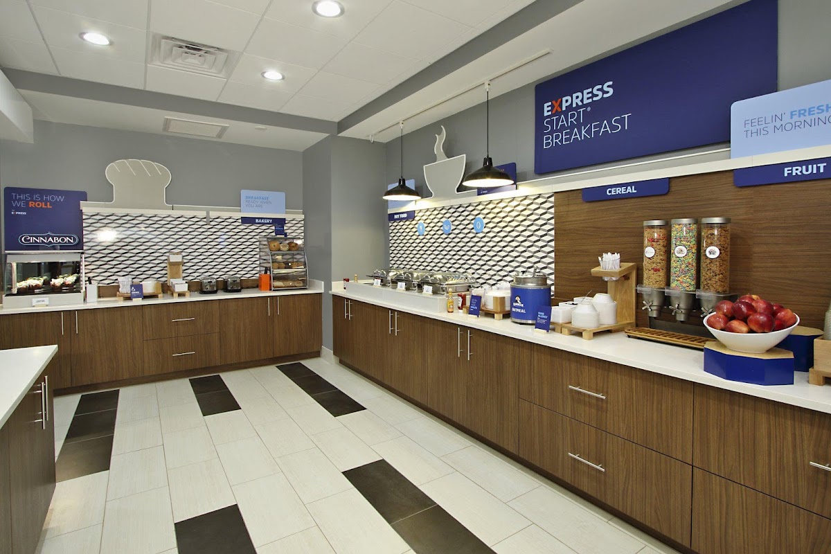 Holiday Inn Express & Suites Dallas-Frisco NW Toyota Stdm by IHG photo 3