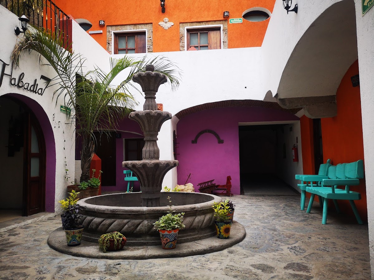 HOTEL BACANTES