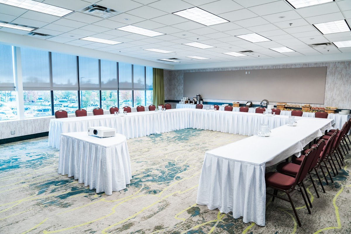 Coast Langley City Hotel & Convention Centre photo 3