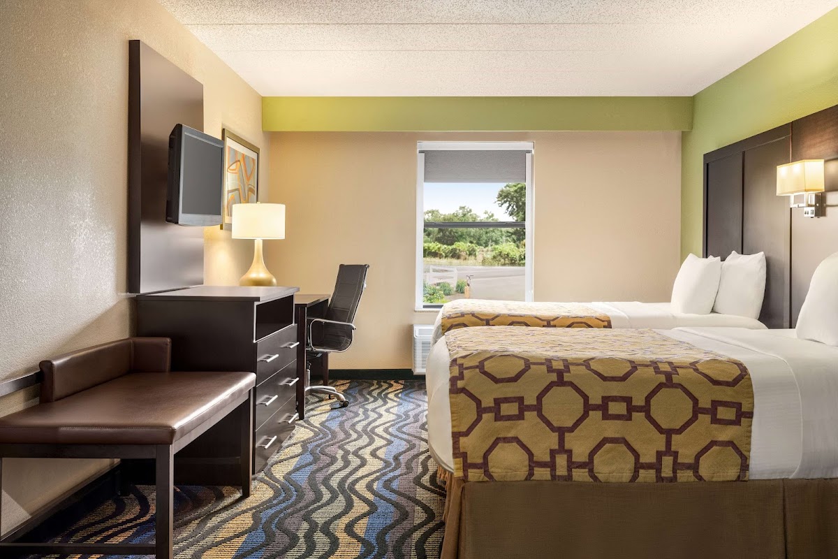 Baymont by Wyndham Georgetown photo 2