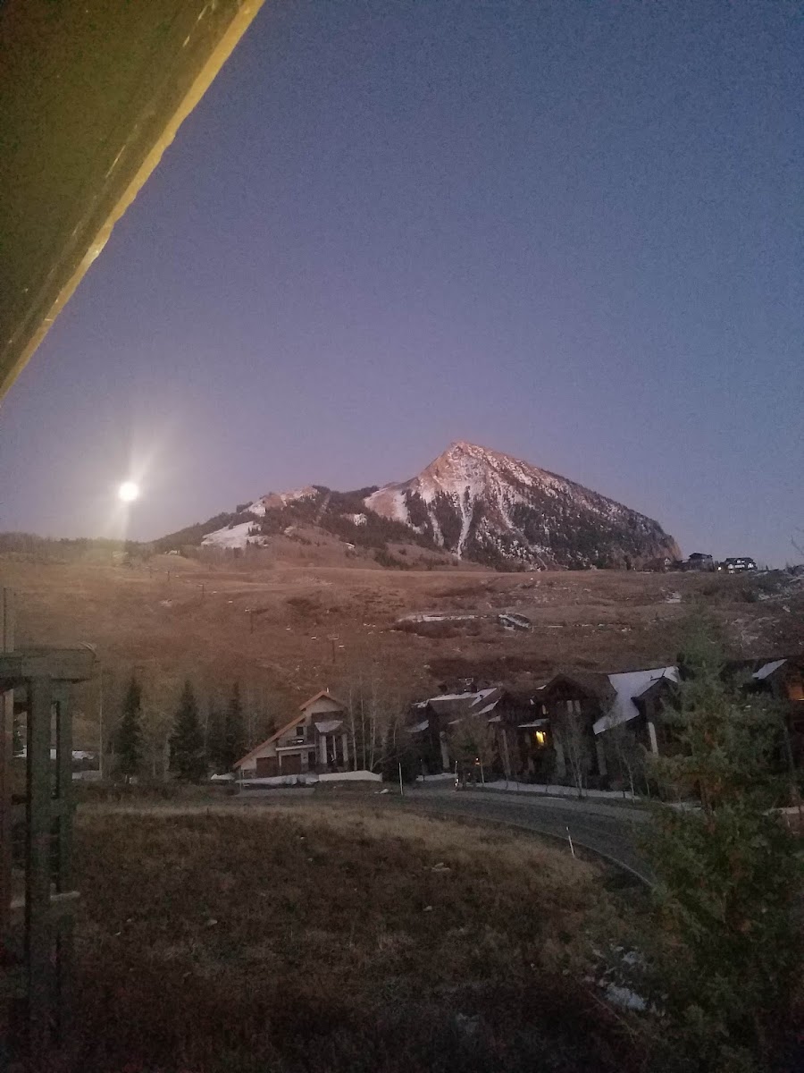 The Wood Creek Lodge by Crested Butte Lodging photo 2