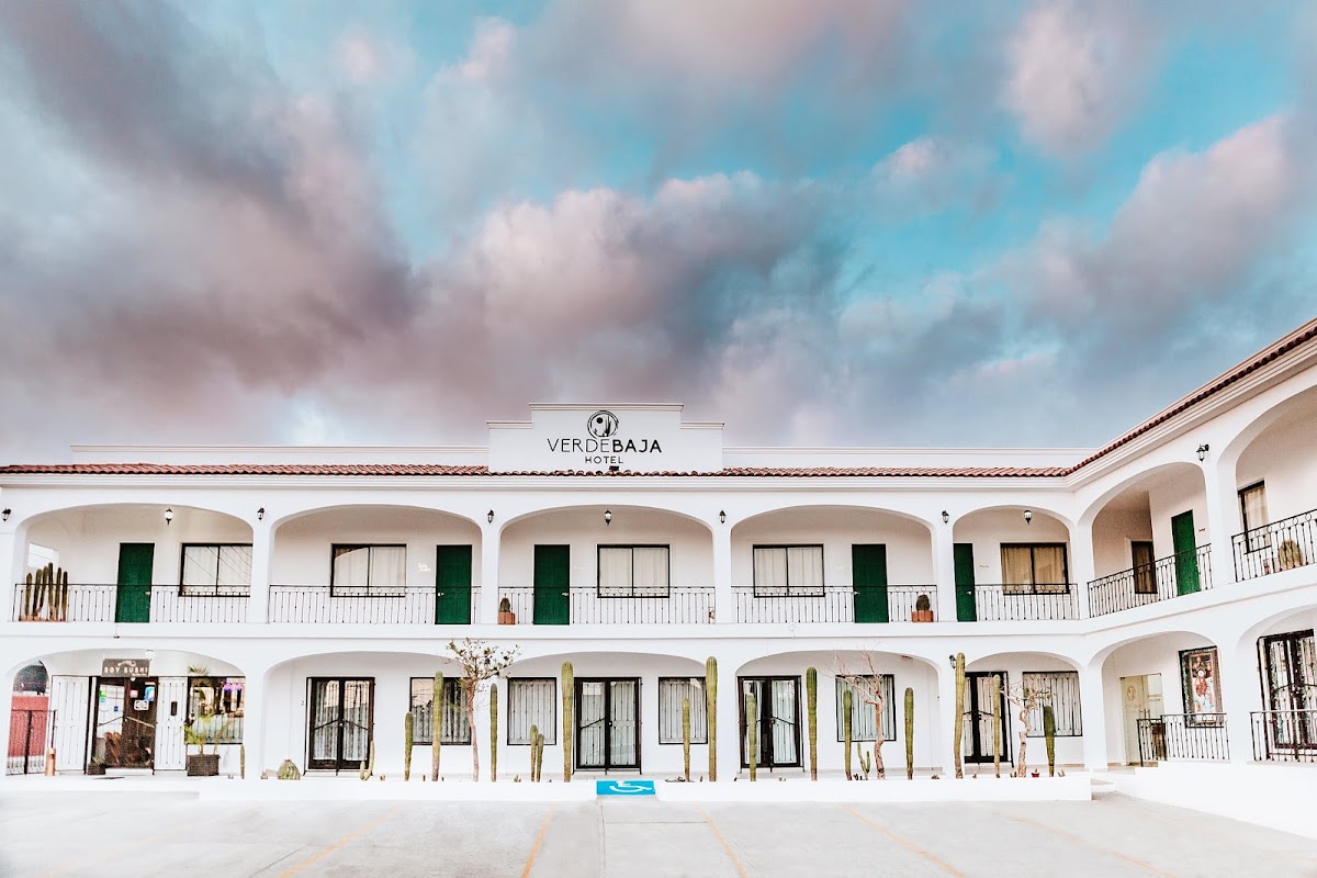 Verde Baja Hotel