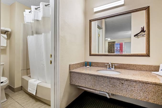 Americas Best Value Inn Ft. Jackson photo 3