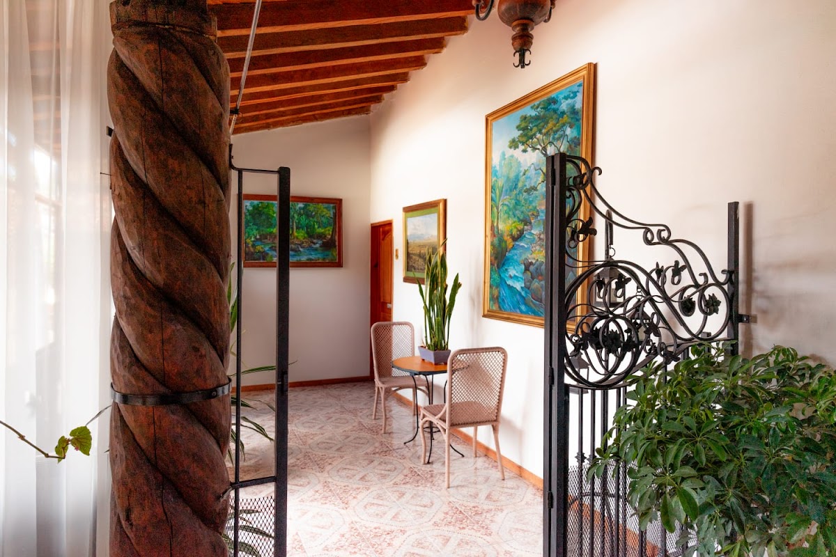 HOTEL GARDENIAS