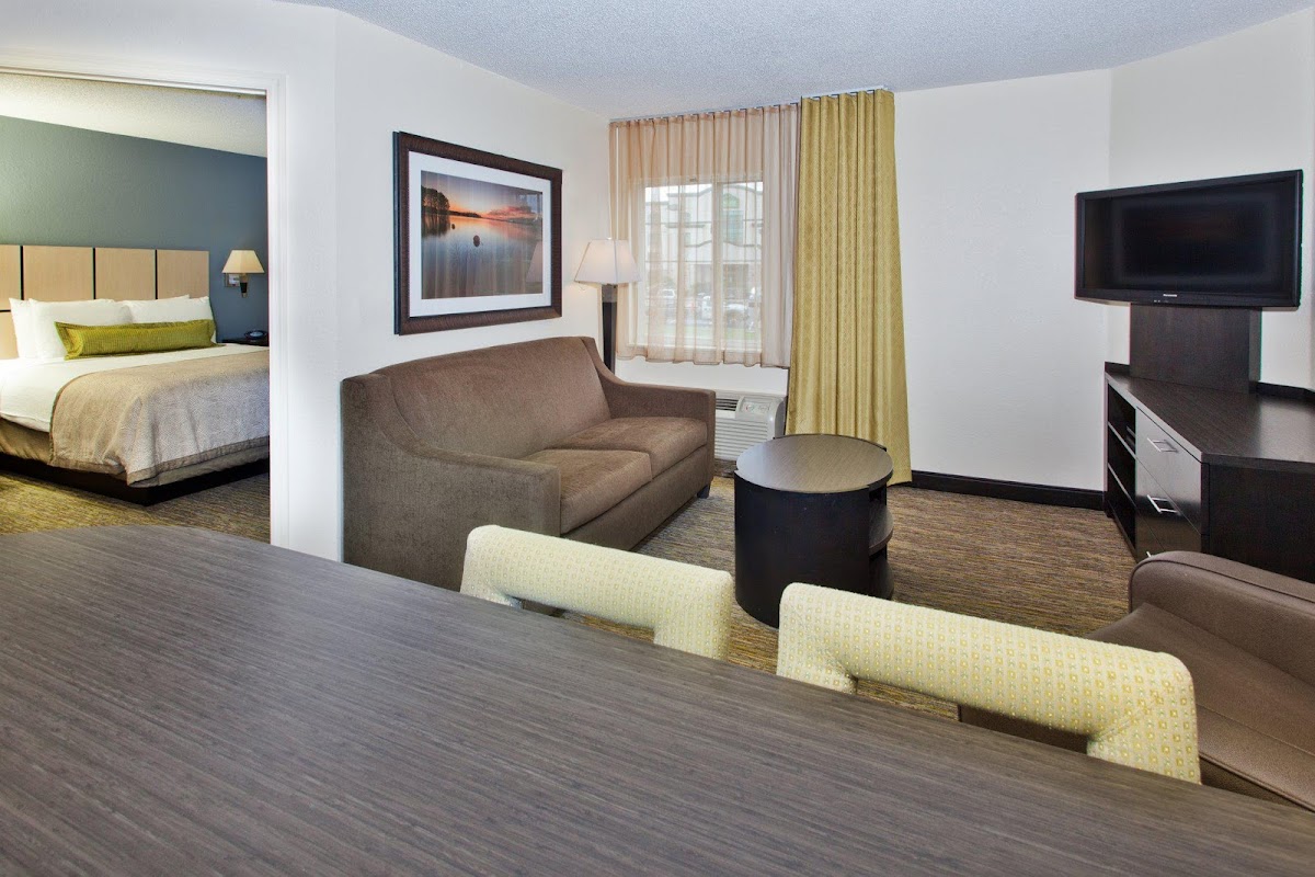 Sonesta Simply Suites Knoxville photo 2