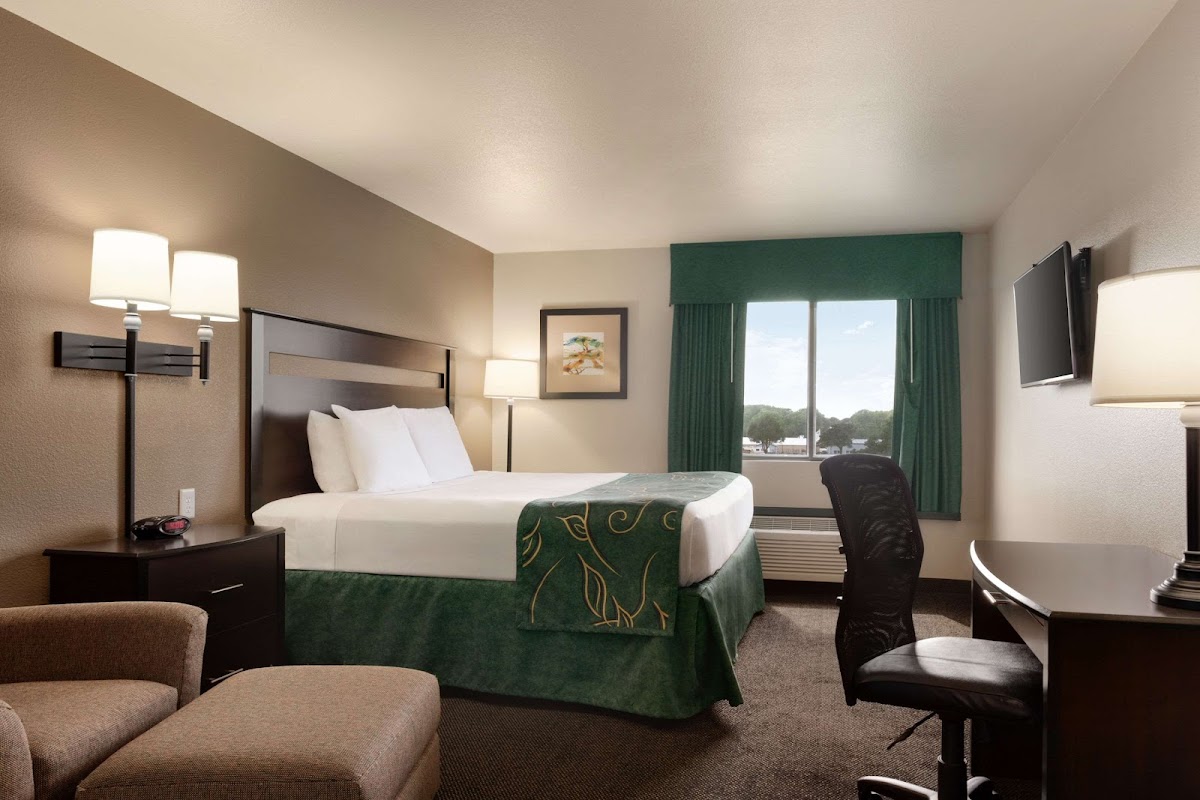 Baymont by Wyndham Wellington photo 2