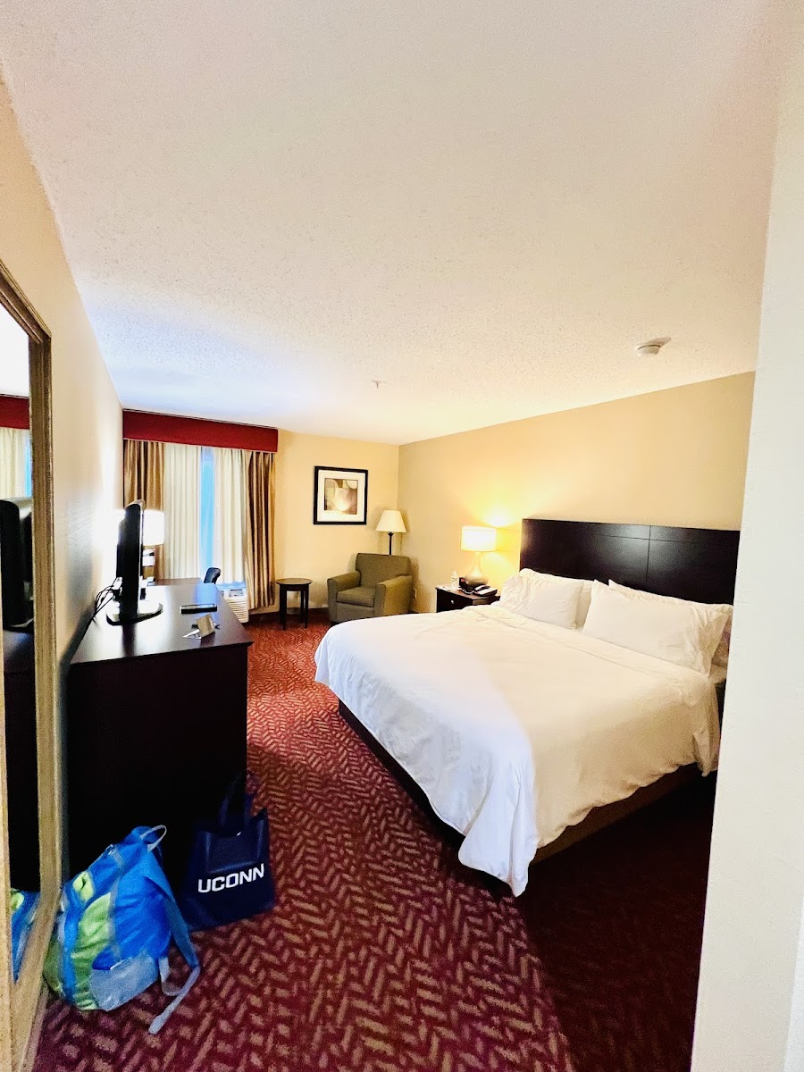 Holiday Inn Express Vernon - Manchester by IHG photo 2