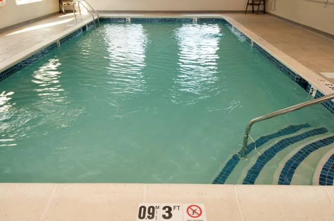Holiday Inn Express Vernon - Manchester by IHG photo 3