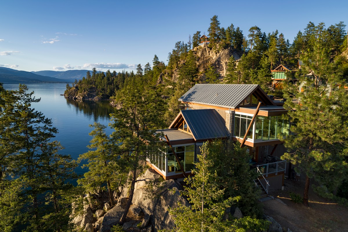 Outback Lakeside Vacation Homes photo 3