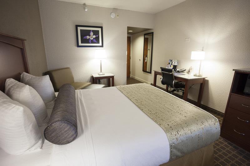 Best Western Plus Peak Vista Inn & Suites photo 3