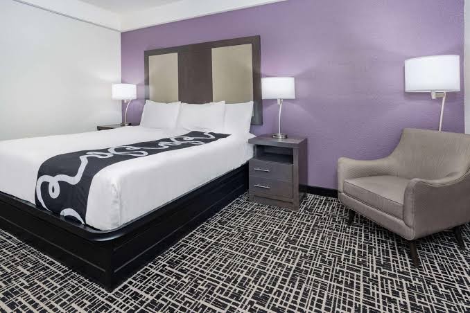 La Quinta Inn & Suites by Wyndham Norfolk photo 3