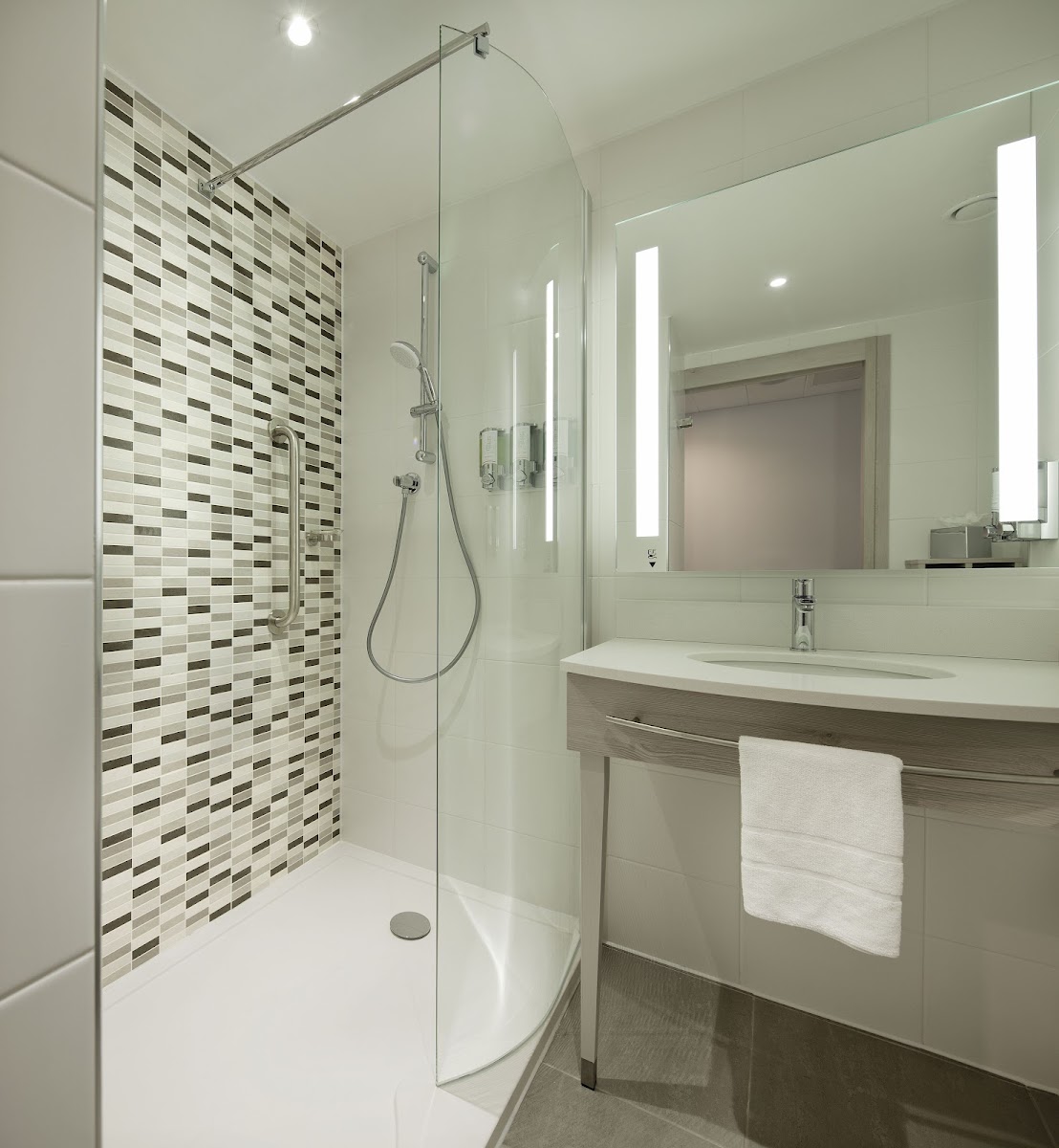 Hampton by Hilton Leeds City Centre photo 3